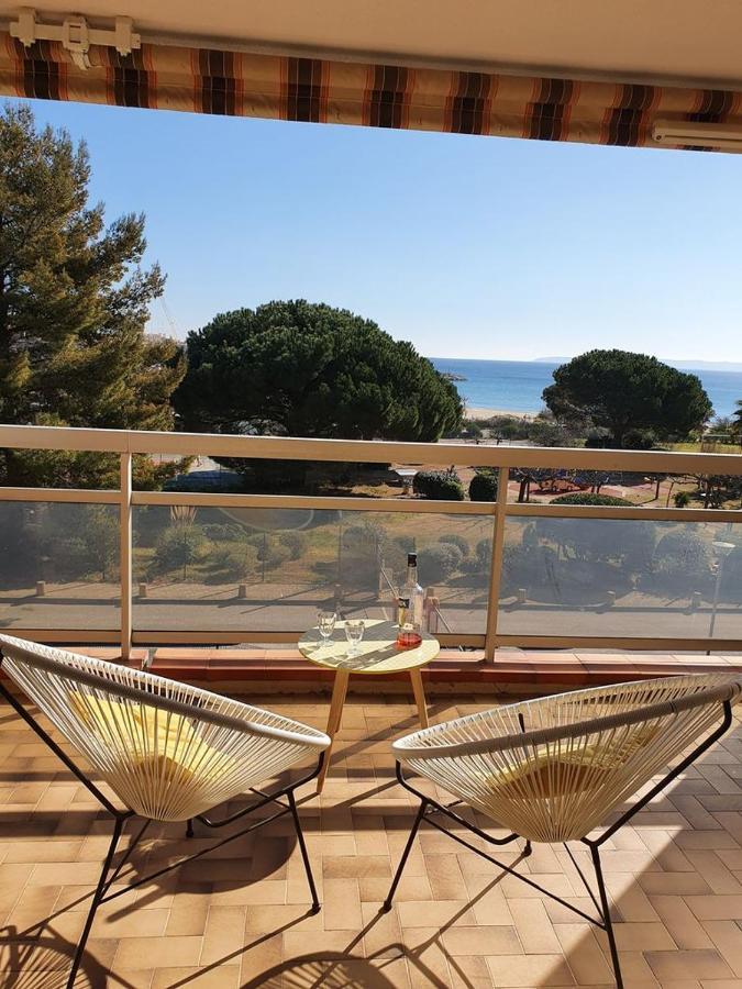 Flat Lägenhet Bormes-les-Mimosas Exteriör bild