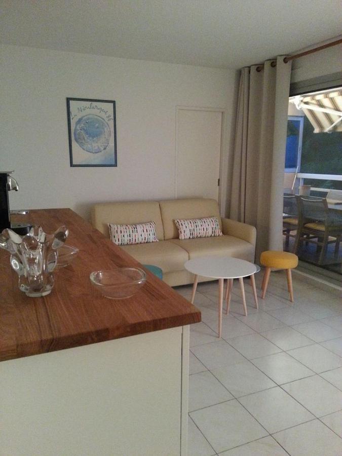 Flat Lägenhet Bormes-les-Mimosas Exteriör bild